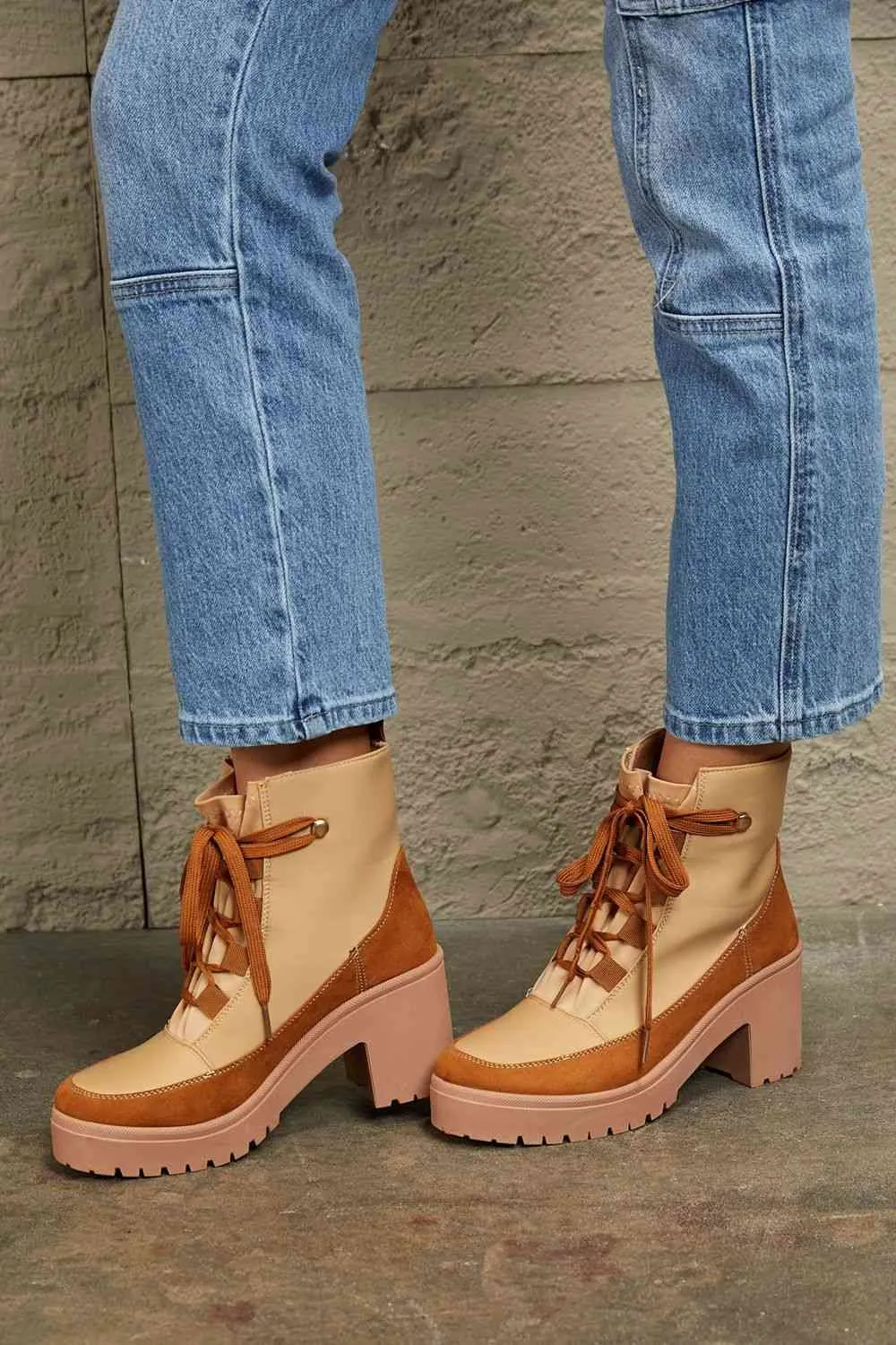 TEEK - Tan Lace Up Lug Booties